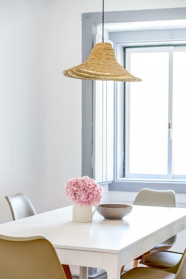 Alfama, Bright And Spacious With Private Terrace, By Timecooler 리스본 외부 사진