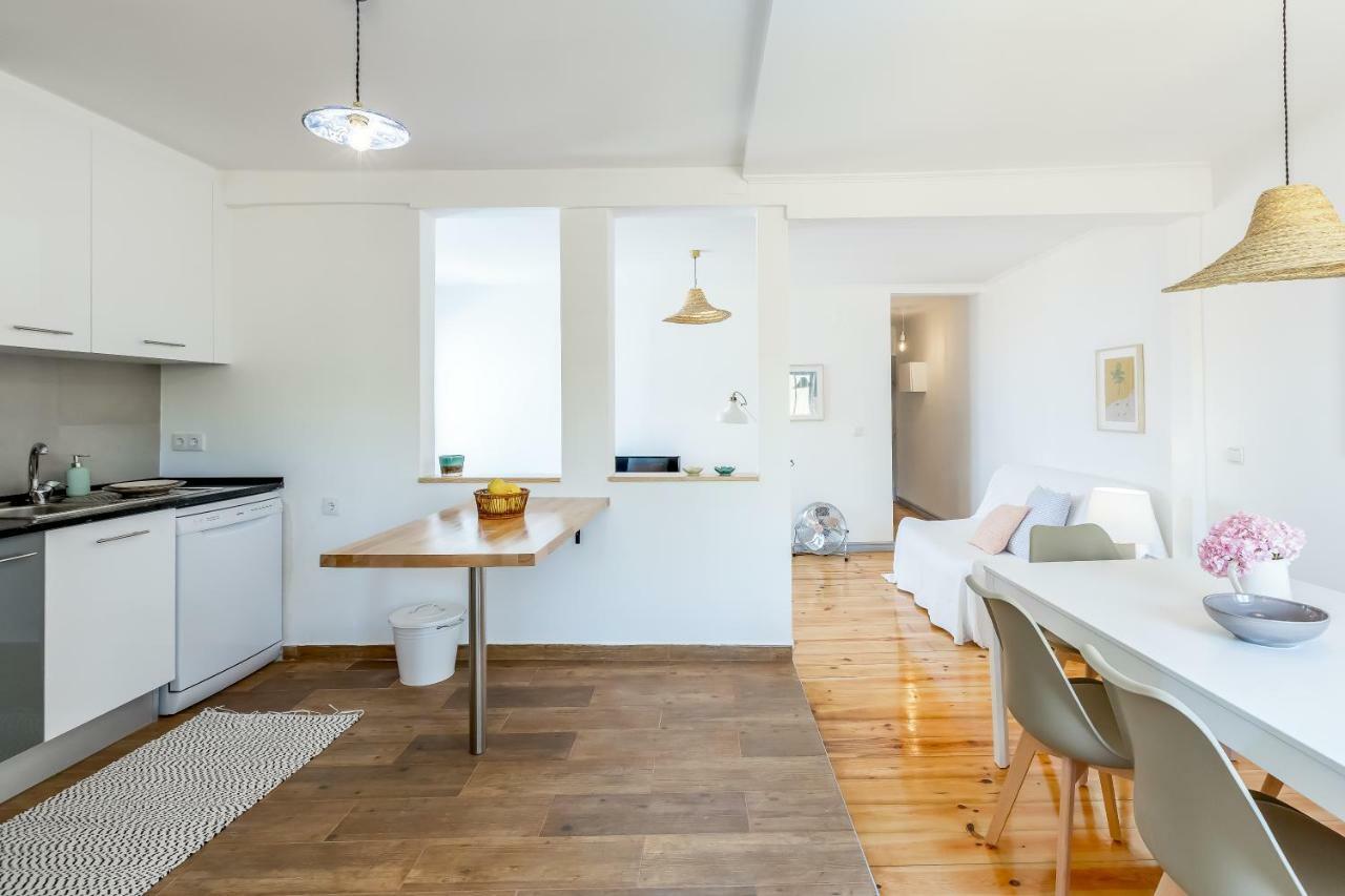 Alfama, Bright And Spacious With Private Terrace, By Timecooler 리스본 외부 사진